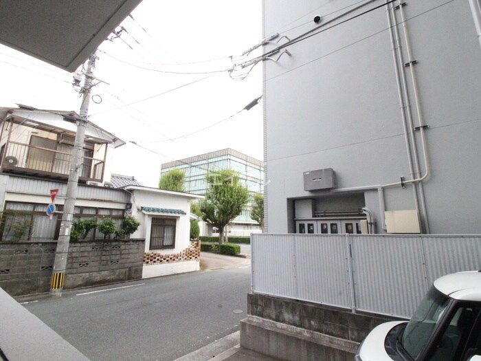 物件内観写真15　(室内からの展望)