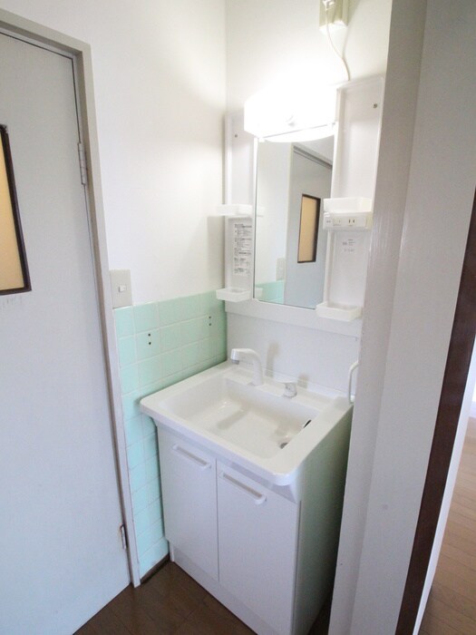 物件内観写真8　(洗面)