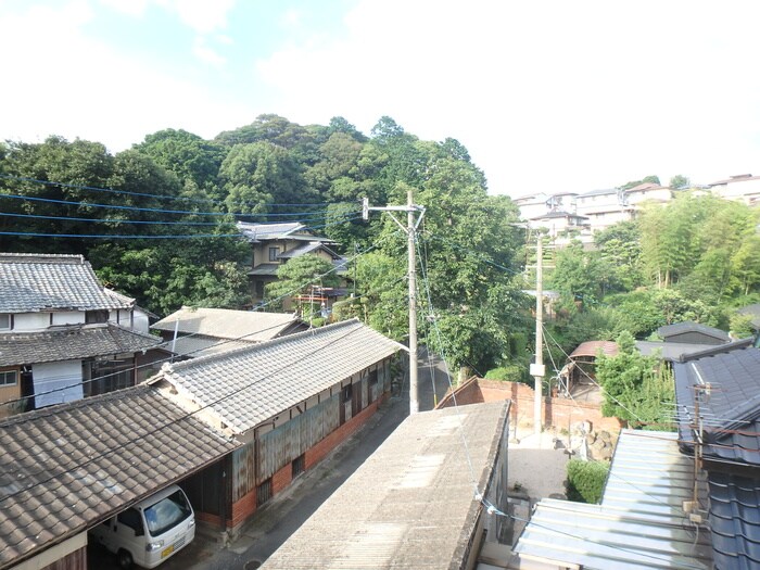 物件内観写真11　(室内からの展望)