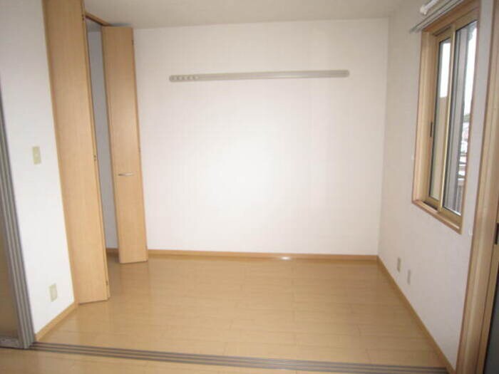 物件内観写真10　(居室)