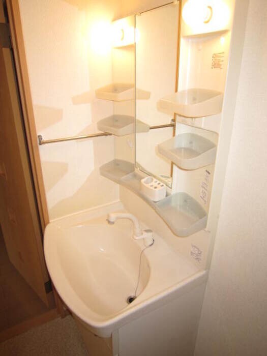 物件内観写真11　(洗面)