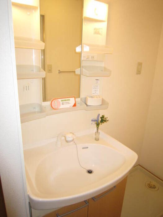 物件内観写真9　(洗面)