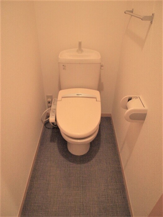 物件内観写真10　(トイレ)