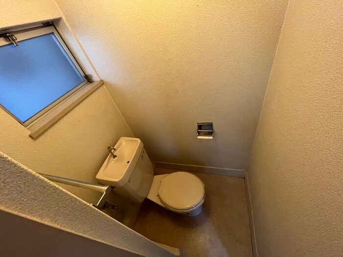 物件内観写真7　(トイレ)