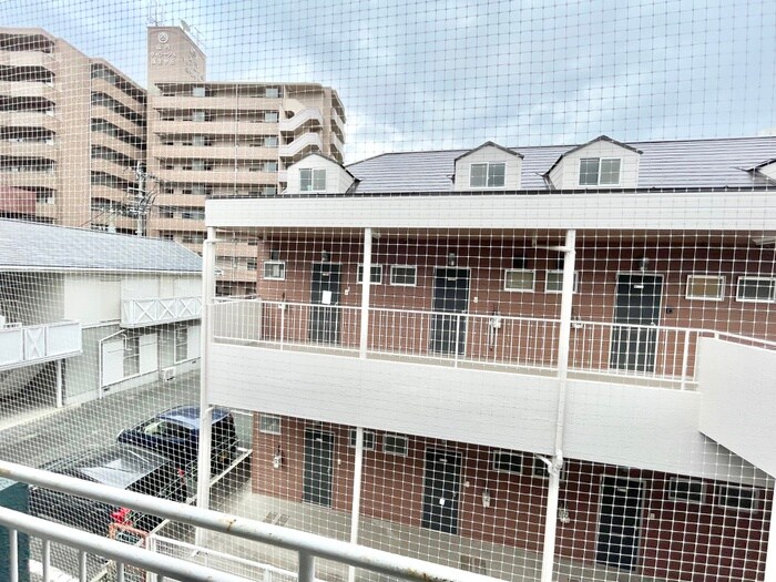 物件内観写真10　(室内からの展望)