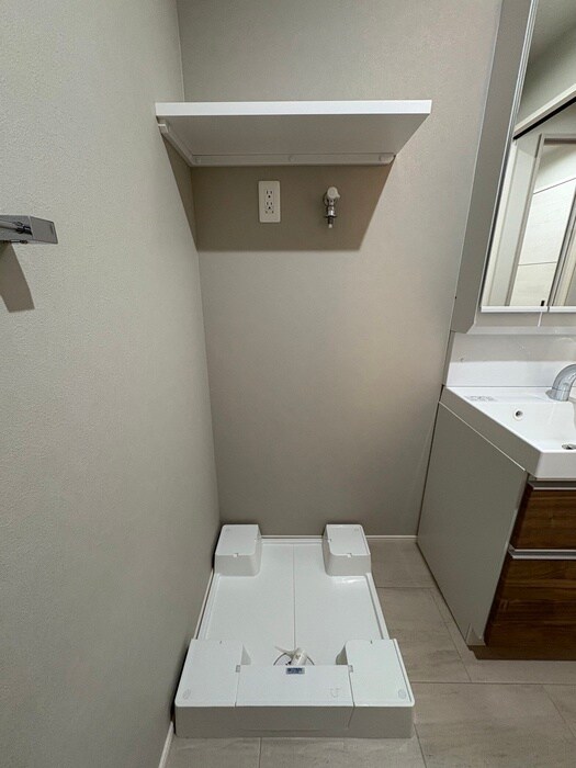 物件内観写真11　(洗濯機置場)