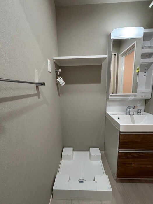 物件内観写真11　(洗面)