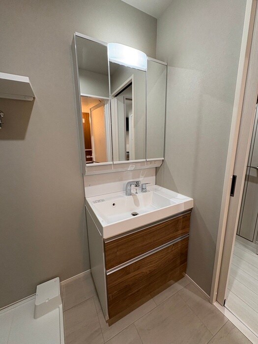 物件内観写真11　(洗面)