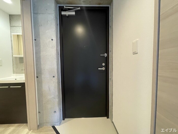 物件内観写真14　(玄関)