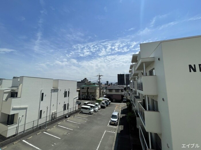 物件内観写真18　(室内からの展望)