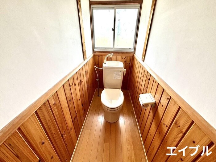 物件内観写真11　(トイレ)