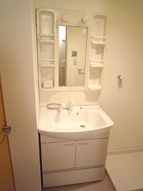 物件内観写真7　(洗面)