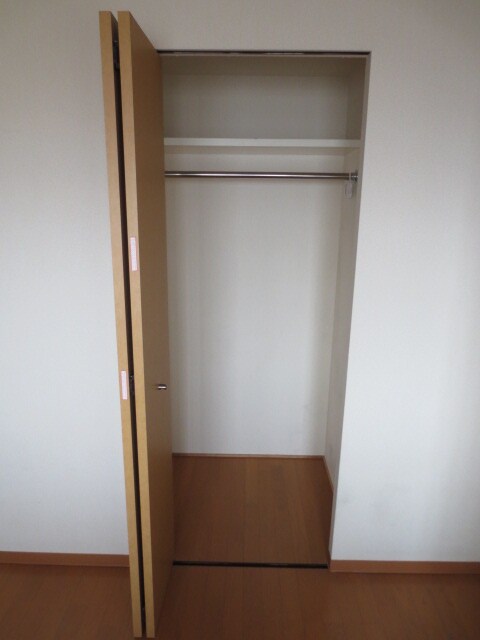 物件内観写真13　(収納)