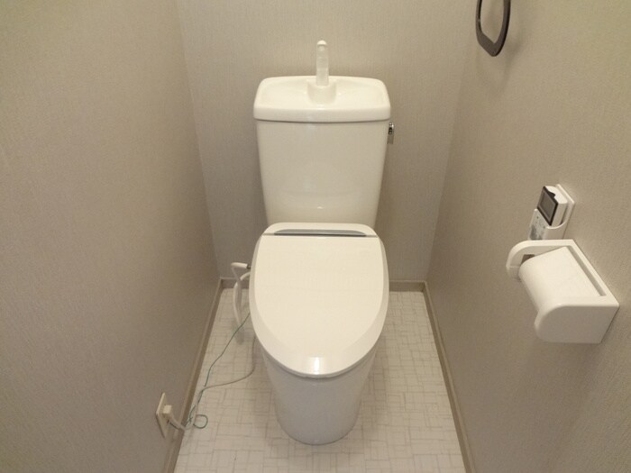 物件内観写真11　(トイレ)