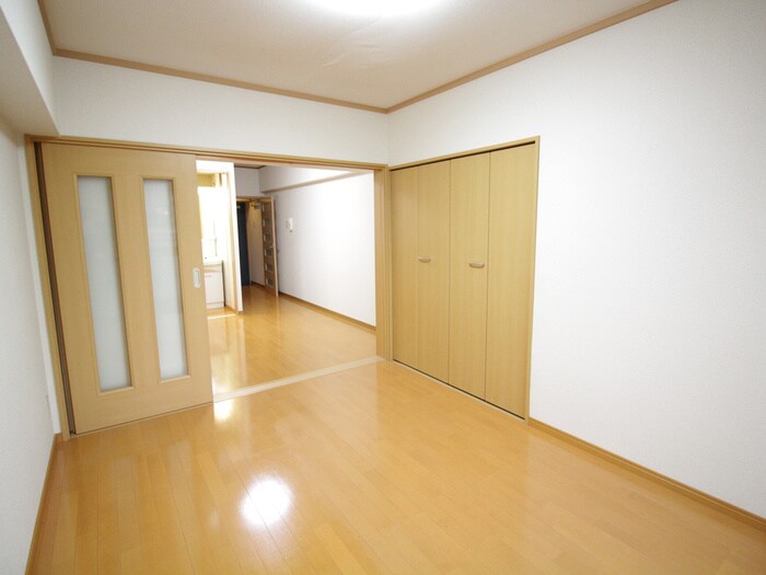 物件内観写真6　(居室)