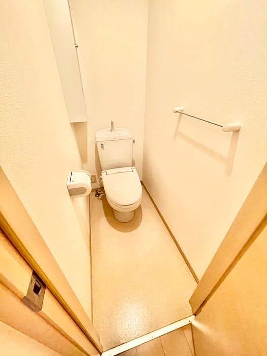 物件内観写真8　(トイレ)