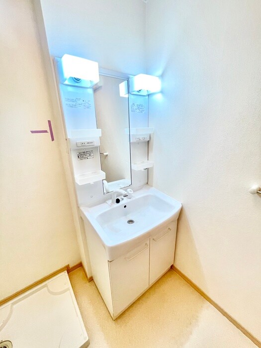 物件内観写真9　(洗面)