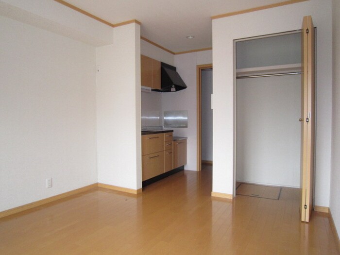 物件内観写真9　(居室)