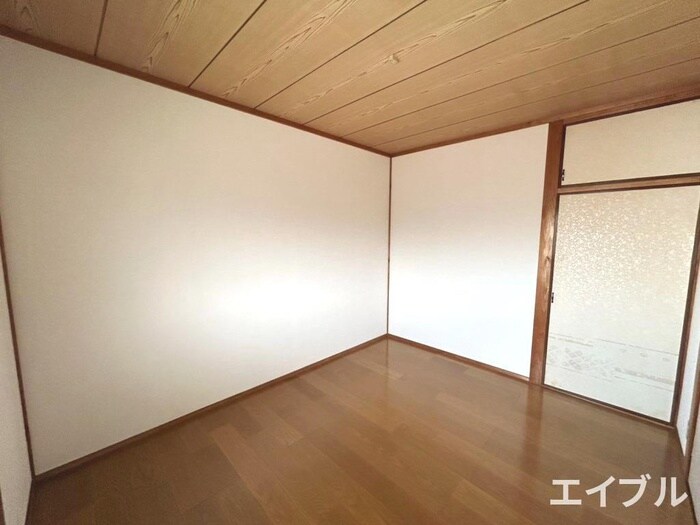 物件内観写真9　(居室)