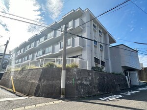 ト－カンマンション東大谷(101)外観写真