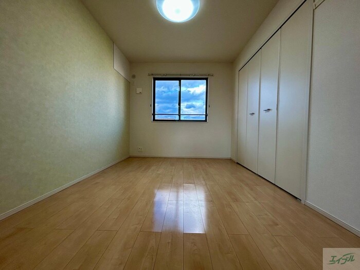 物件内観写真8　(居室)