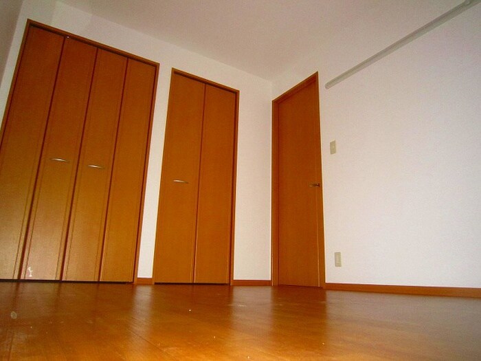 物件内観写真5　(居室)