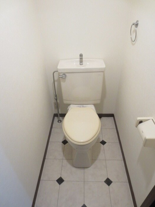 物件内観写真16　(トイレ)