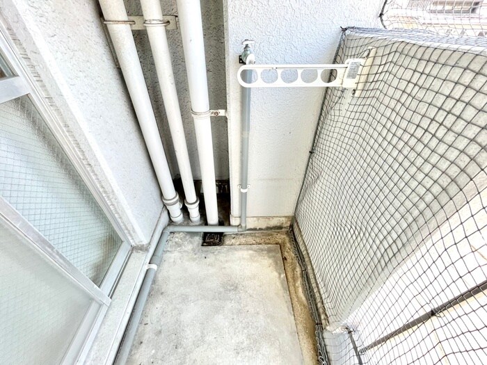 物件内観写真7　(洗濯機置場)