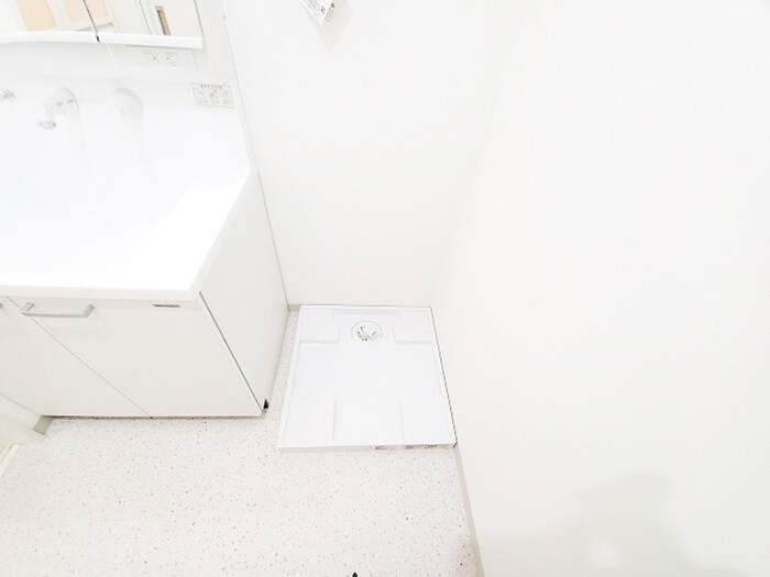 物件内観写真13　(洗濯機置場)