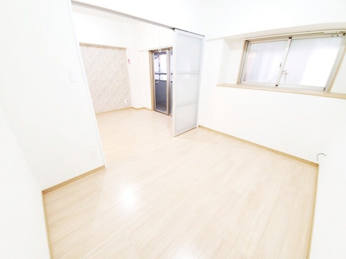 物件内観写真19　(居室)