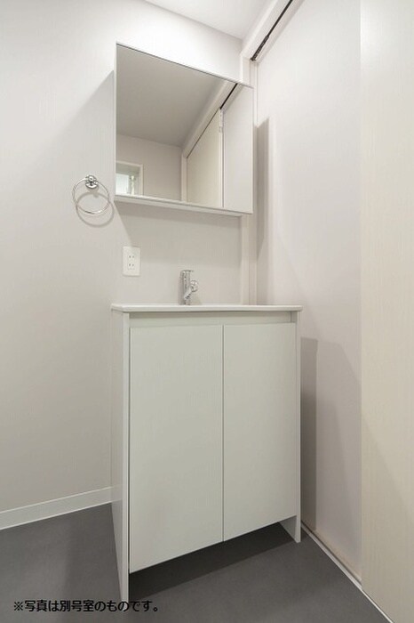 物件内観写真9　(洗面)