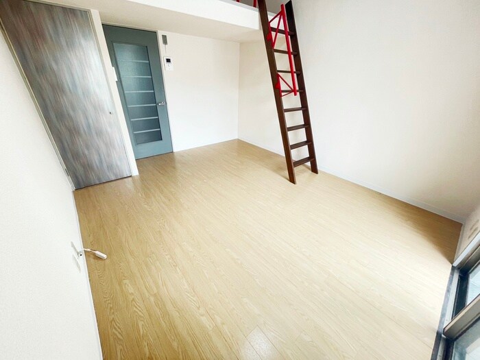 物件内観写真3　(居室)