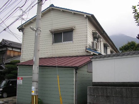 内梨アパート外観写真