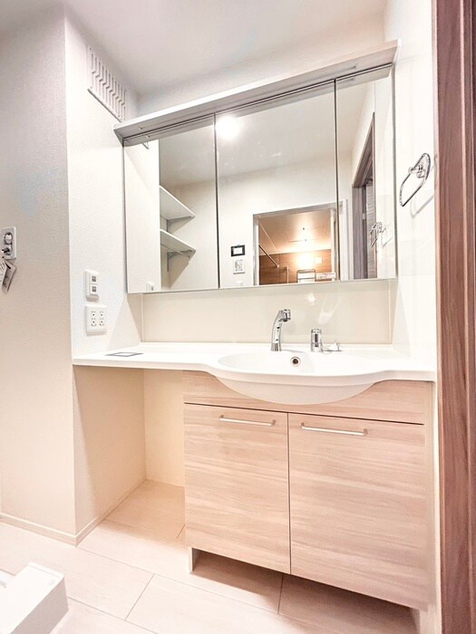 物件内観写真9　(洗面)