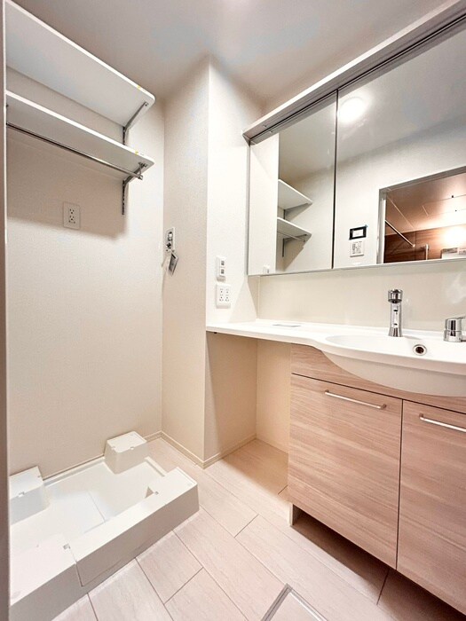 物件内観写真10　(洗濯機置場)