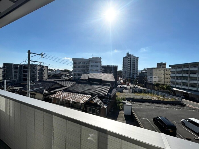 物件内観写真22　(室内からの展望)