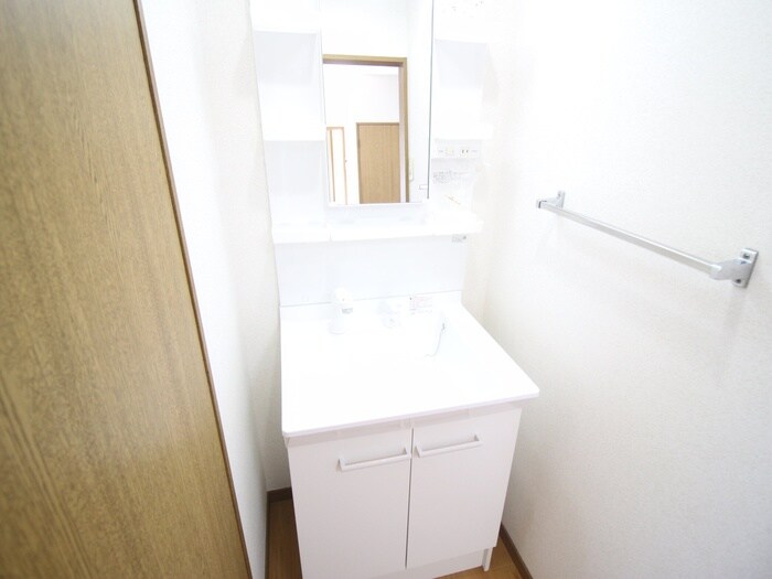 物件内観写真13　(洗面)