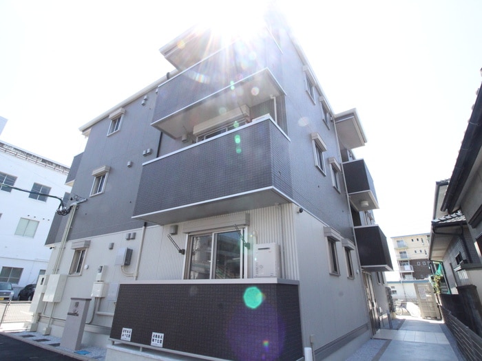 物件外観写真1　(外観写真)