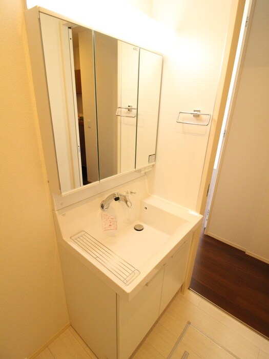 物件内観写真10　(洗面)