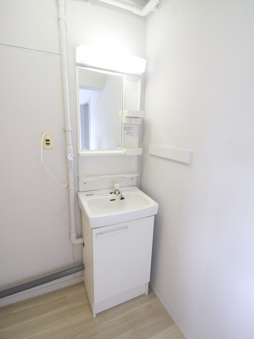 物件内観写真9　(洗面)