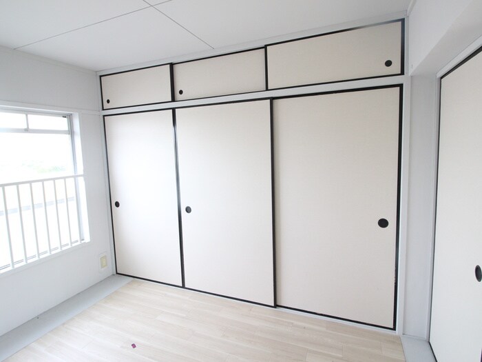 物件内観写真10　(収納)