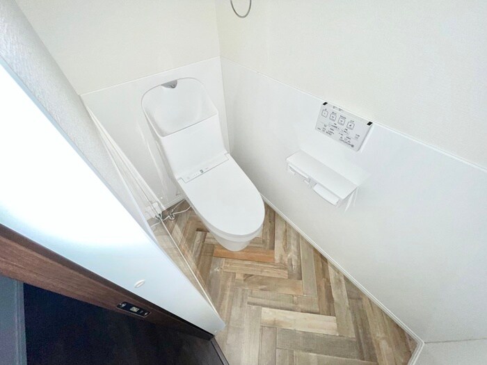 物件内観写真11　(トイレ)