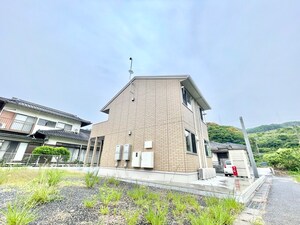D-room百合野外観写真