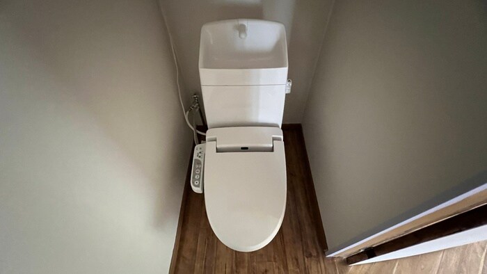 物件内観写真8　(トイレ)