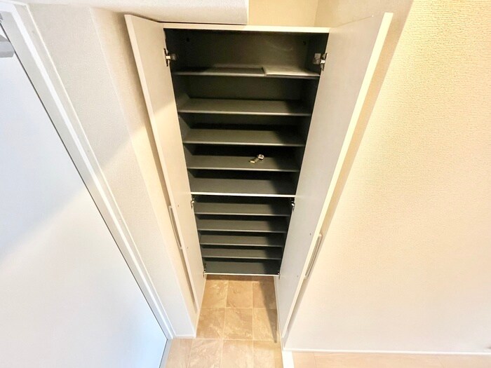 物件内観写真17　(靴箱)