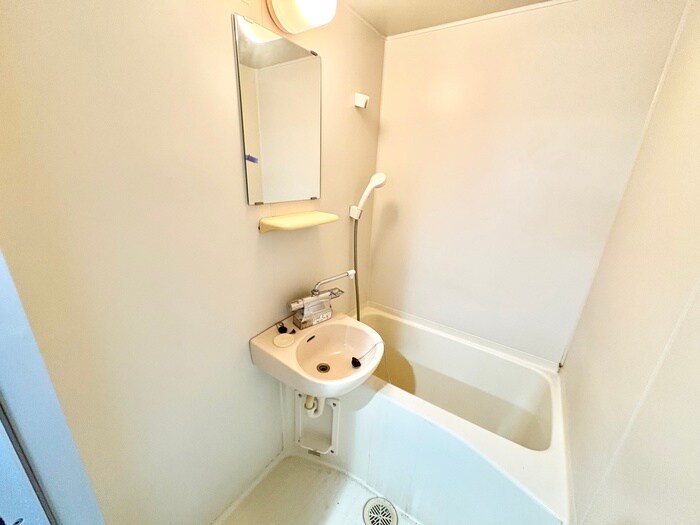 物件内観写真12　(バス／シャワールーム等)