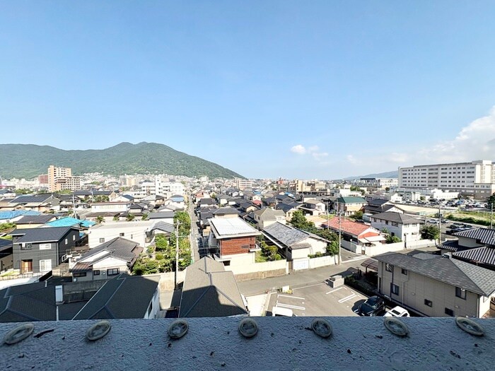 物件内観写真17　(室内からの展望)