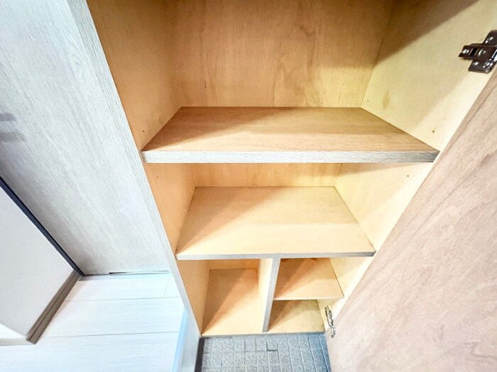 物件内観写真18　(靴箱)