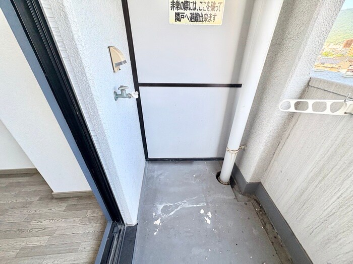 物件内観写真20　(洗濯機置場)