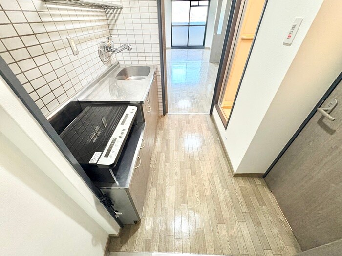 物件内観写真21　(廊下)